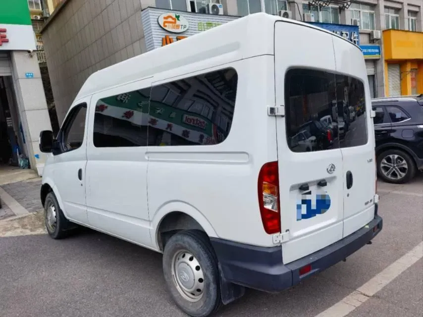 2020 MAXUS XinTu V80 2.5T 136HP L4 6MT,autocango,china used car exporter,china ev exporter,chinese used car exporter,chinese used ev exporter