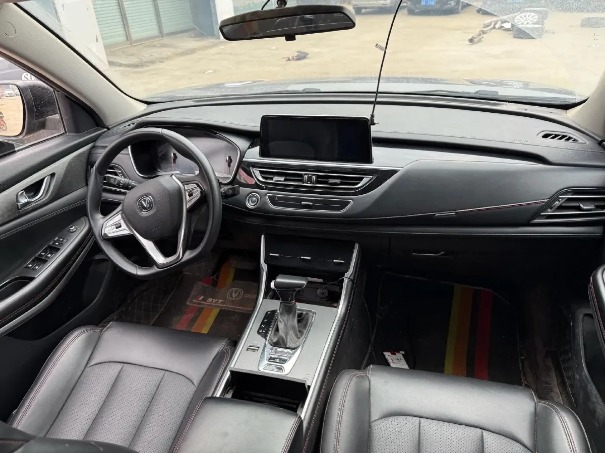 2022 ChangAn CS75 1.5T 180HP L4 7DCT,autocango,china used car exporter,china ev exporter,chinese used car exporter,chinese used ev exporter