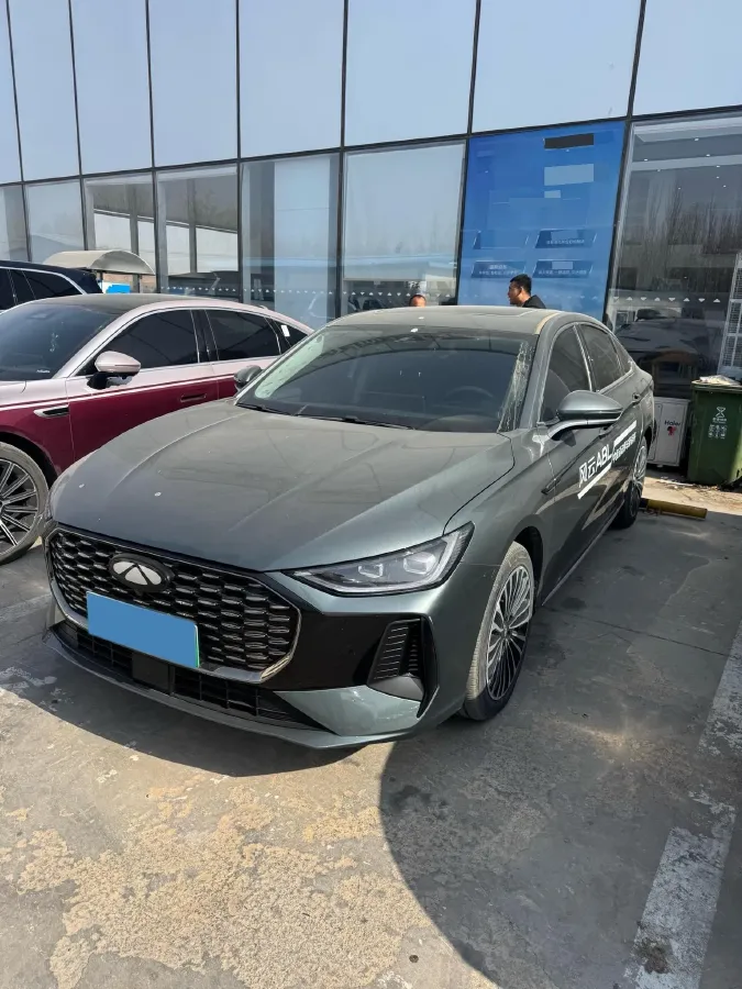 2025 Fulwin FulwinA8L 1.5T 156HP L4 1DHT PHEV 18.67KWH,autocango,china used car exporter,china ev exporter,chinese used car exporter,chinese used ev exporter