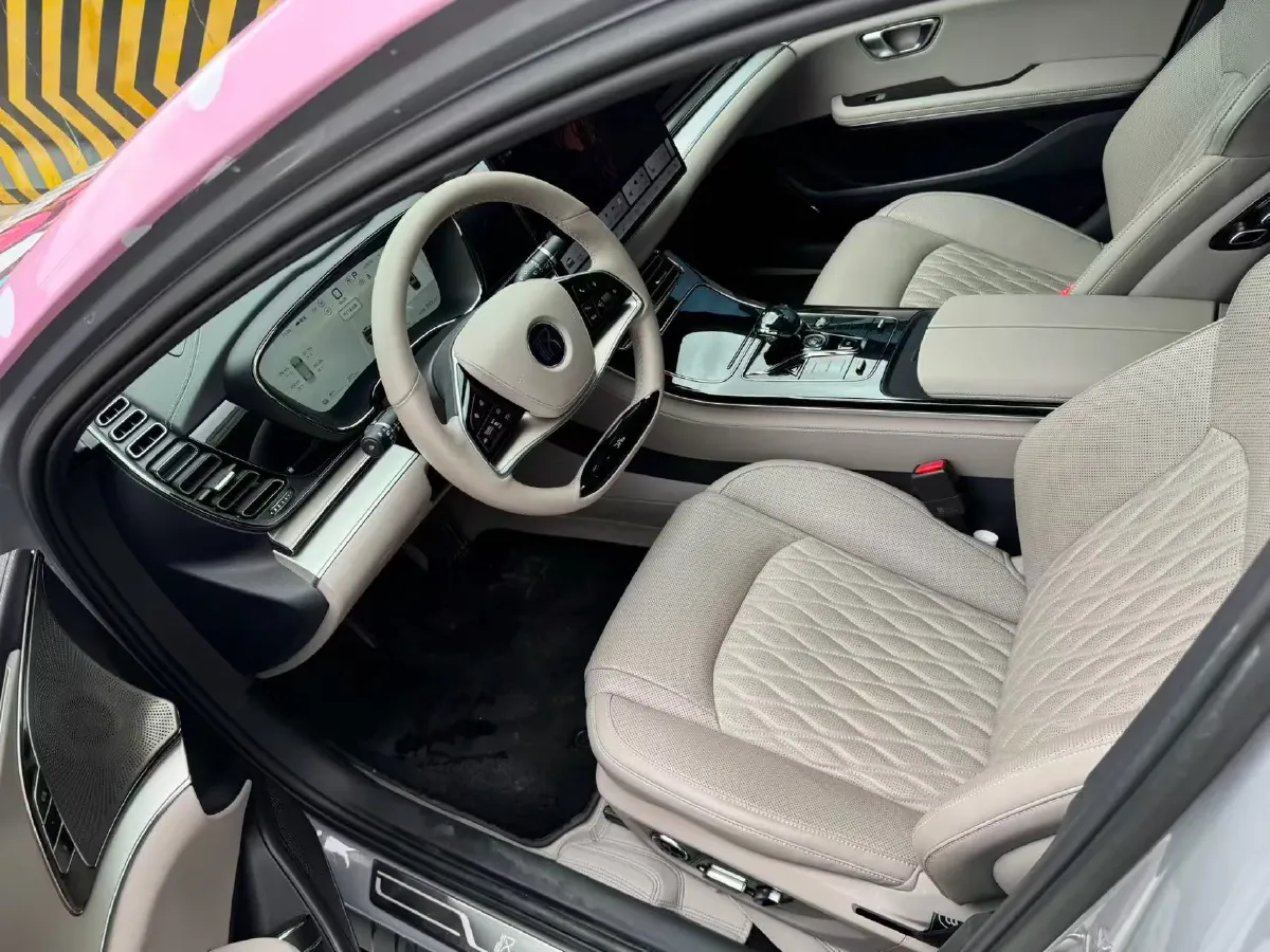 2024 BYD Han BEV 60.48KWH,autocango,china used car exporter,china ev exporter,chinese used car exporter,chinese used ev exporter