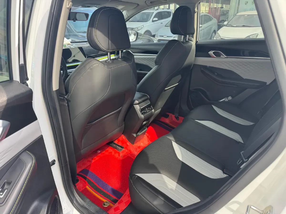 2023 Geely Coolray 1.5T 181HP L4 7DCT,autocango,china used car exporter,china ev exporter,chinese used car exporter,chinese used ev exporter