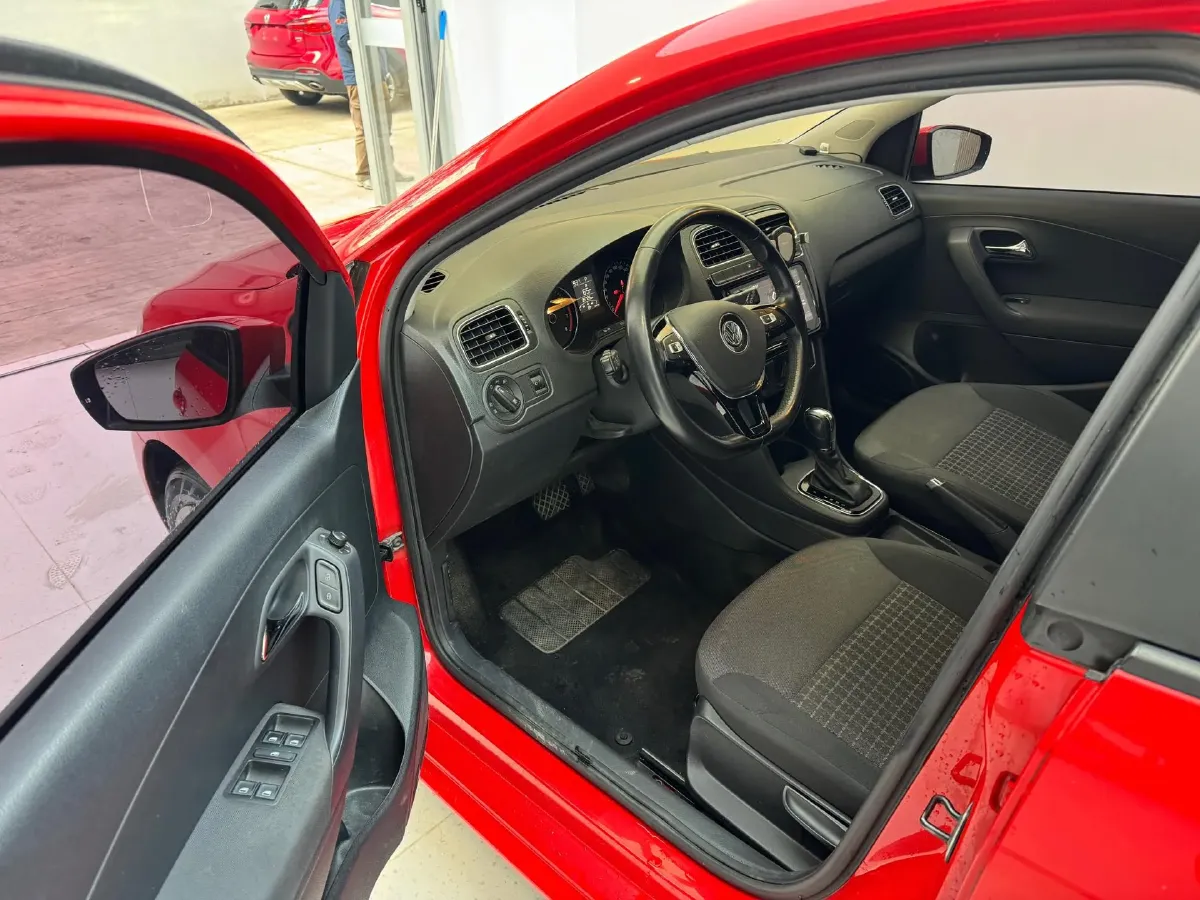 2016 Volkswagen Polo 1.6L 110HP L4 6AT,autocango,china used car exporter,china ev exporter,chinese used car exporter,chinese used ev exporter