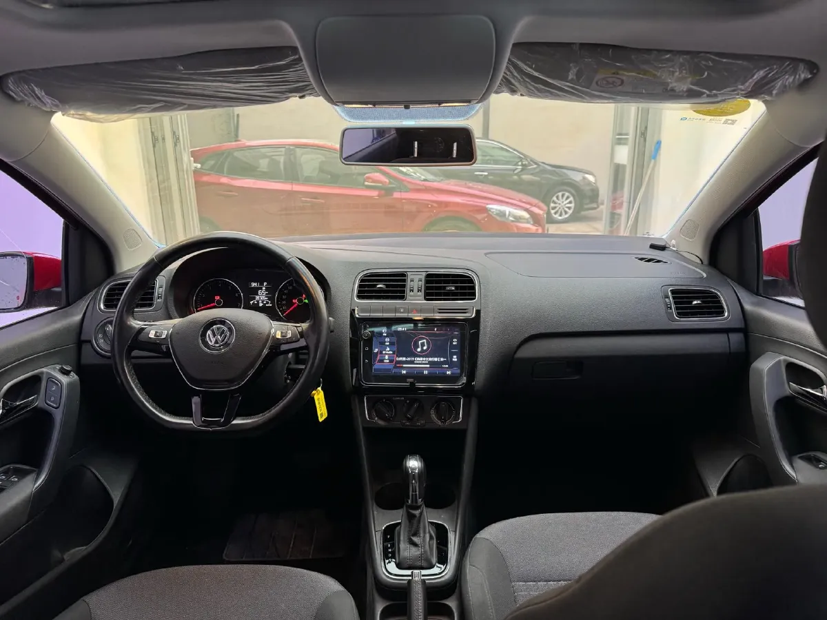 2016 Volkswagen Polo 1.6L 110HP L4 6AT,autocango,china used car exporter,china ev exporter,chinese used car exporter,chinese used ev exporter