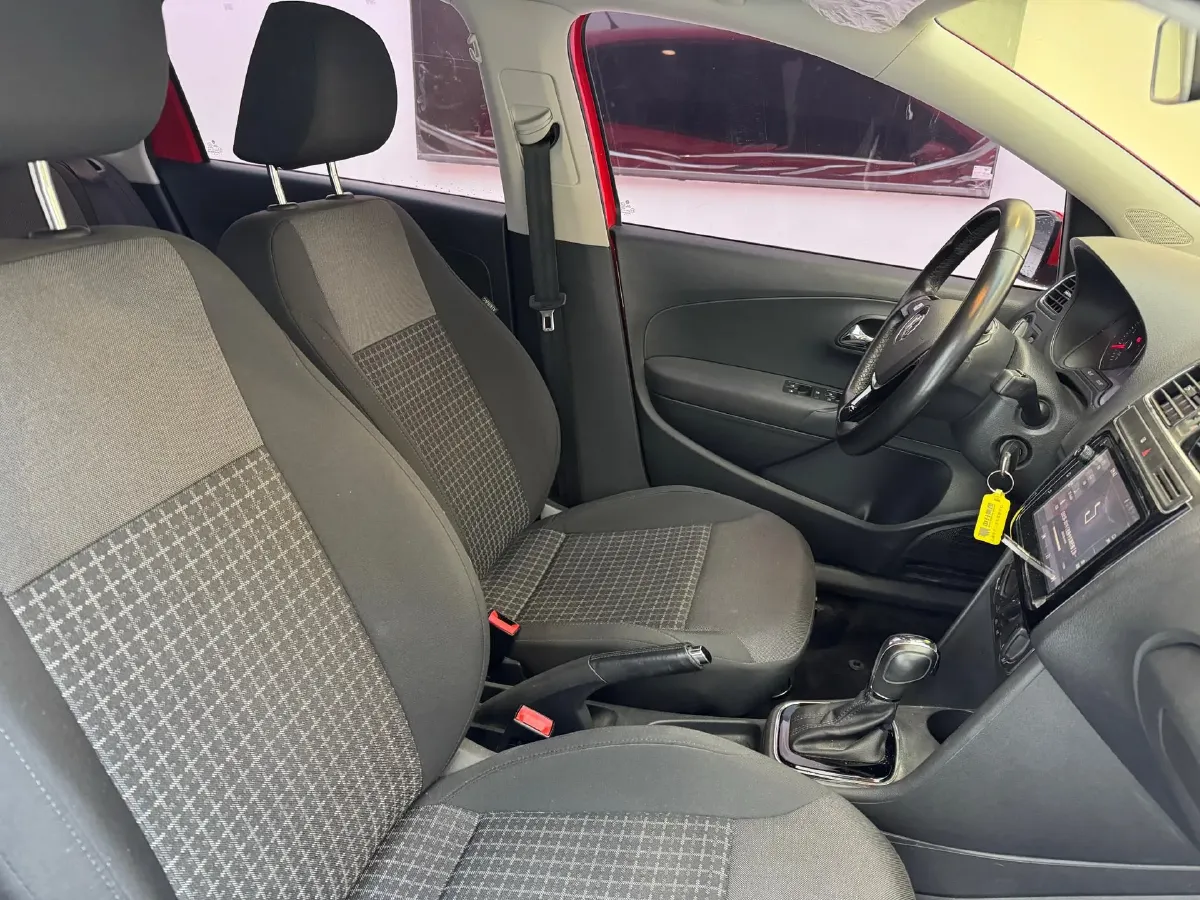 2016 Volkswagen Polo 1.6L 110HP L4 6AT,autocango,china used car exporter,china ev exporter,chinese used car exporter,chinese used ev exporter