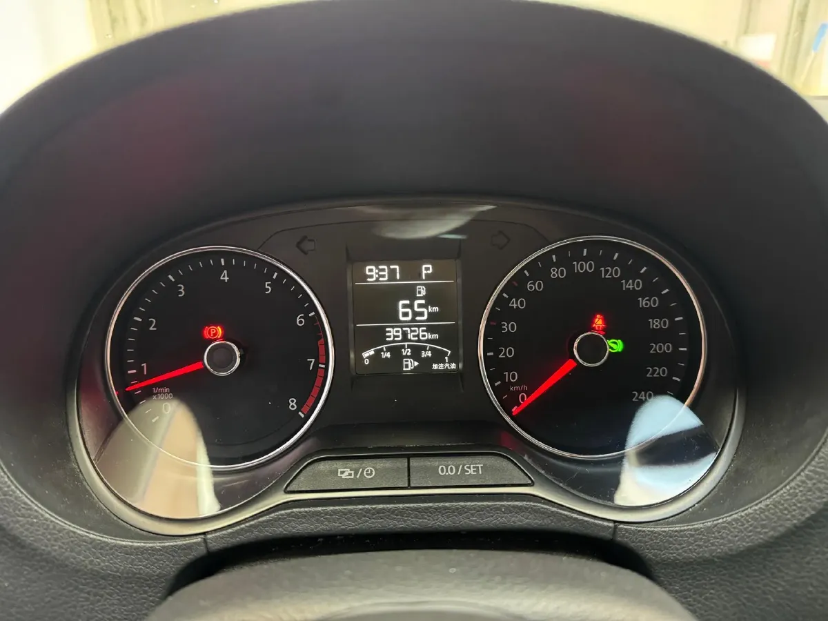 2016 Volkswagen Polo 1.6L 110HP L4 6AT,autocango,china used car exporter,china ev exporter,chinese used car exporter,chinese used ev exporter