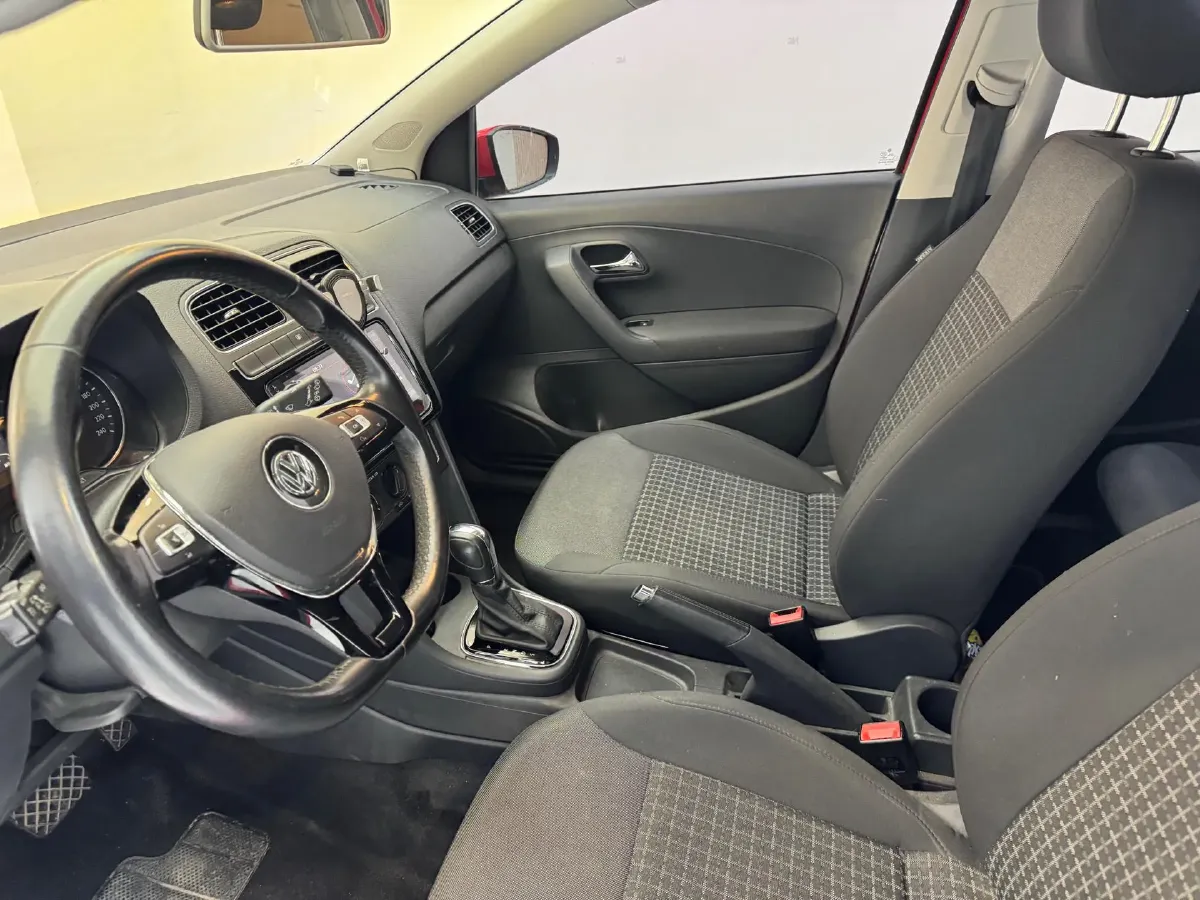 2016 Volkswagen Polo 1.6L 110HP L4 6AT,autocango,china used car exporter,china ev exporter,chinese used car exporter,chinese used ev exporter