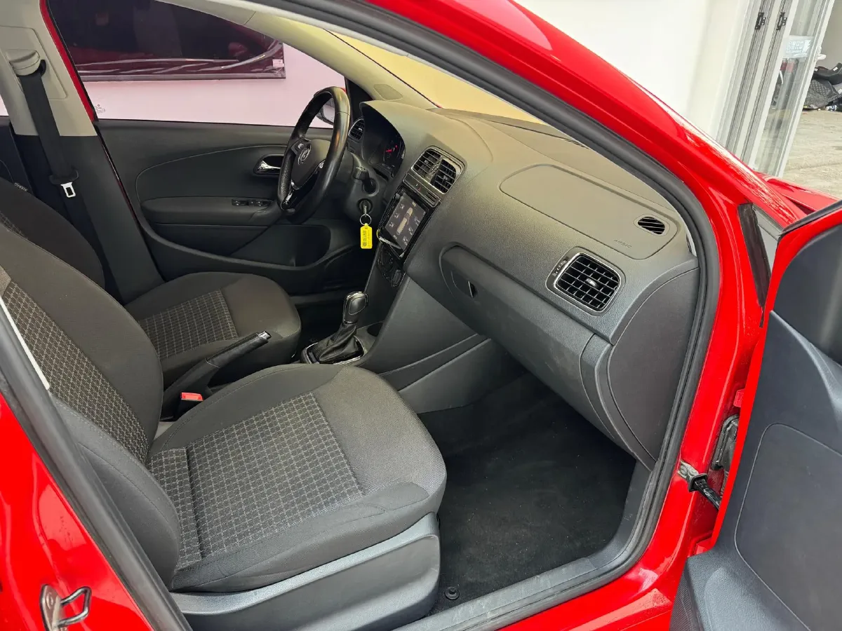 2016 Volkswagen Polo 1.6L 110HP L4 6AT,autocango,china used car exporter,china ev exporter,chinese used car exporter,chinese used ev exporter