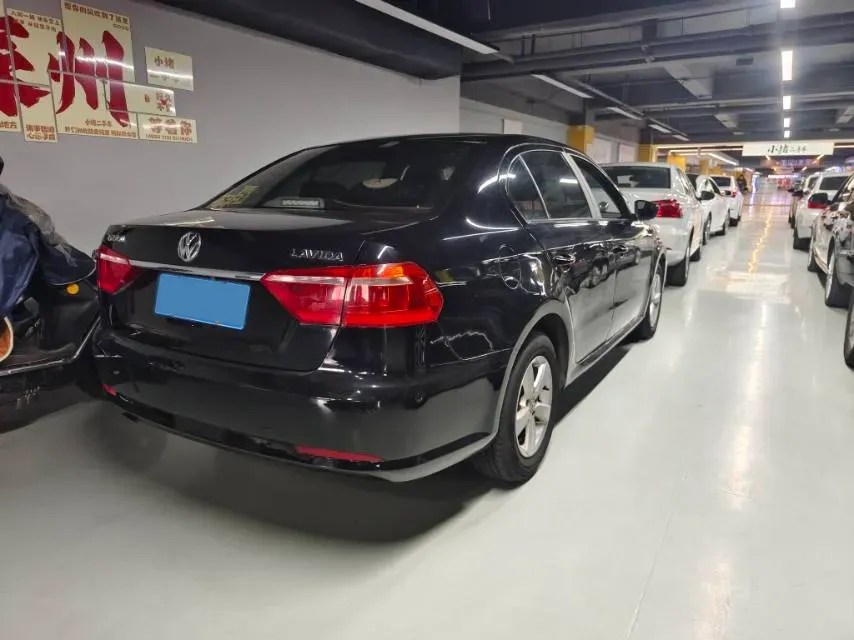 2013 Volkswagen Lavida 1.6L 110HP L4 6AT,autocango,china used car exporter,china ev exporter,chinese used car exporter,chinese used ev exporter