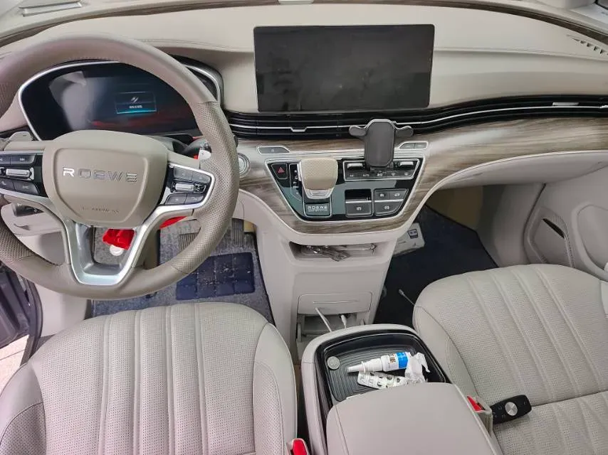 2022 Roewe iMAX8 2.0T 234HP L4 8AT,autocango,china used car exporter,china ev exporter,chinese used car exporter,chinese used ev exporter