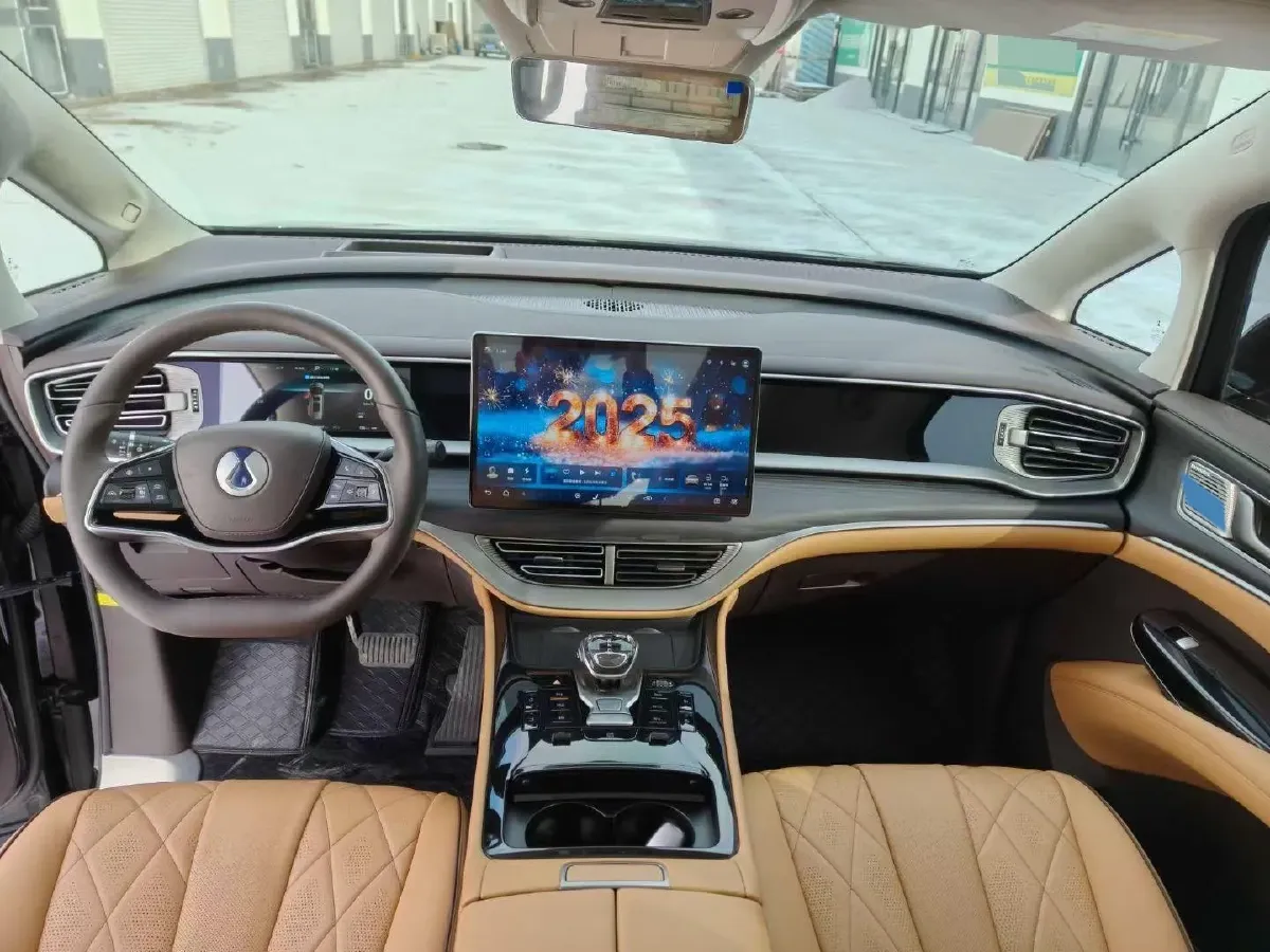 2024 Denza D9 1.5T 139HP L4 E-CVT PHEV 40KWH,autocango,china used car exporter,china ev exporter,chinese used car exporter,chinese used ev exporter