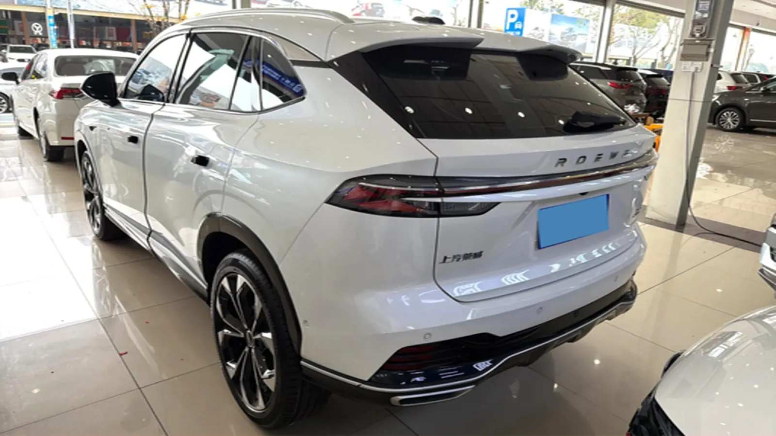 2023 Roewe RX5 1.5T 188HP L4 7DCT,autocango,china used car exporter,china ev exporter,chinese used car exporter,chinese used ev exporter