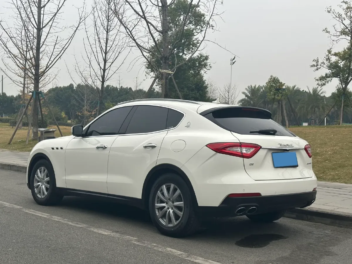 2018 Jaguar XJ 3.0T 340HP V6 8AT,autocango,china used car exporter,china ev exporter,chinese used car exporter,chinese used ev exporter