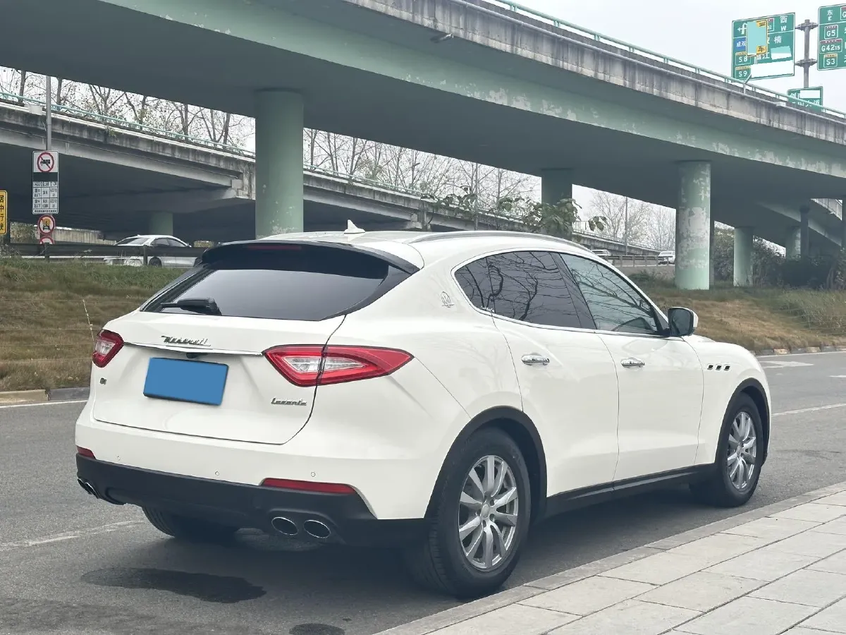 2018 Jaguar XJ 3.0T 340HP V6 8AT,autocango,china used car exporter,china ev exporter,chinese used car exporter,chinese used ev exporter