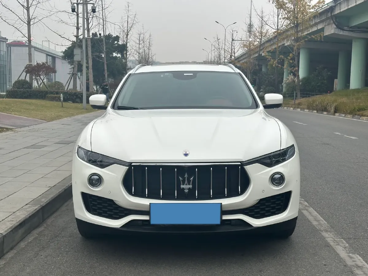 2018 Jaguar XJ 3.0T 340HP V6 8AT,autocango,china used car exporter,china ev exporter,chinese used car exporter,chinese used ev exporter
