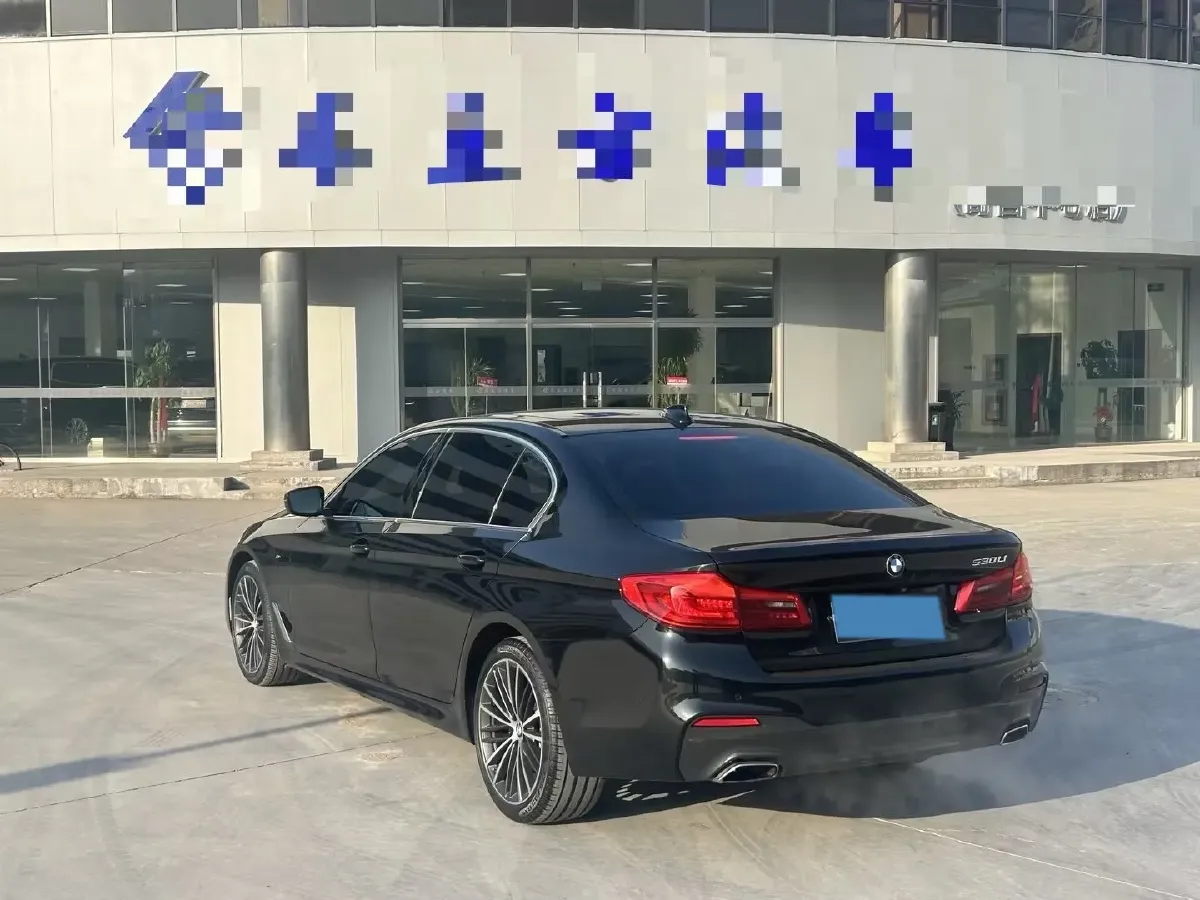 2020 BMW 5 Series 2.0T 252HP L4 8AT,autocango,china used car exporter,china ev exporter,chinese used car exporter,chinese used ev exporter