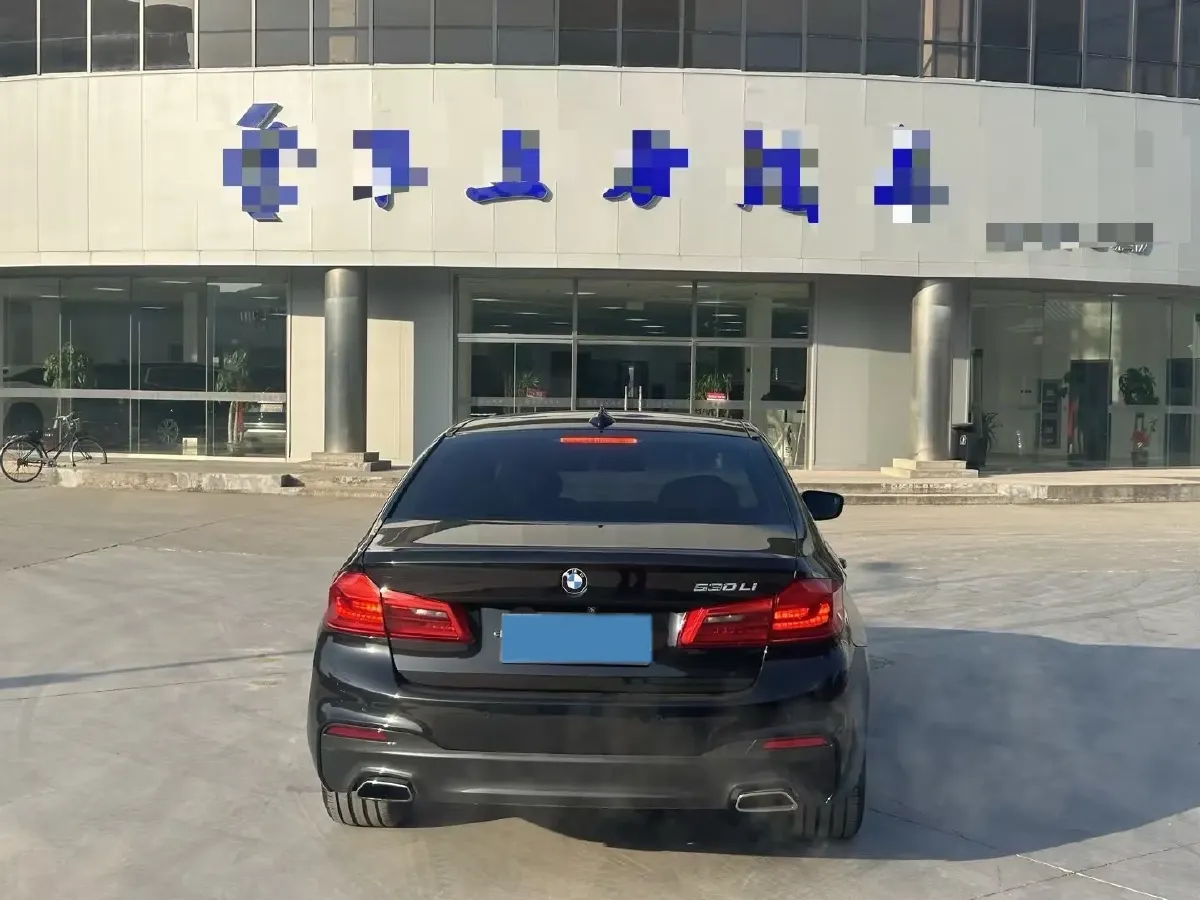 2020 BMW 5 Series 2.0T 252HP L4 8AT,autocango,china used car exporter,china ev exporter,chinese used car exporter,chinese used ev exporter