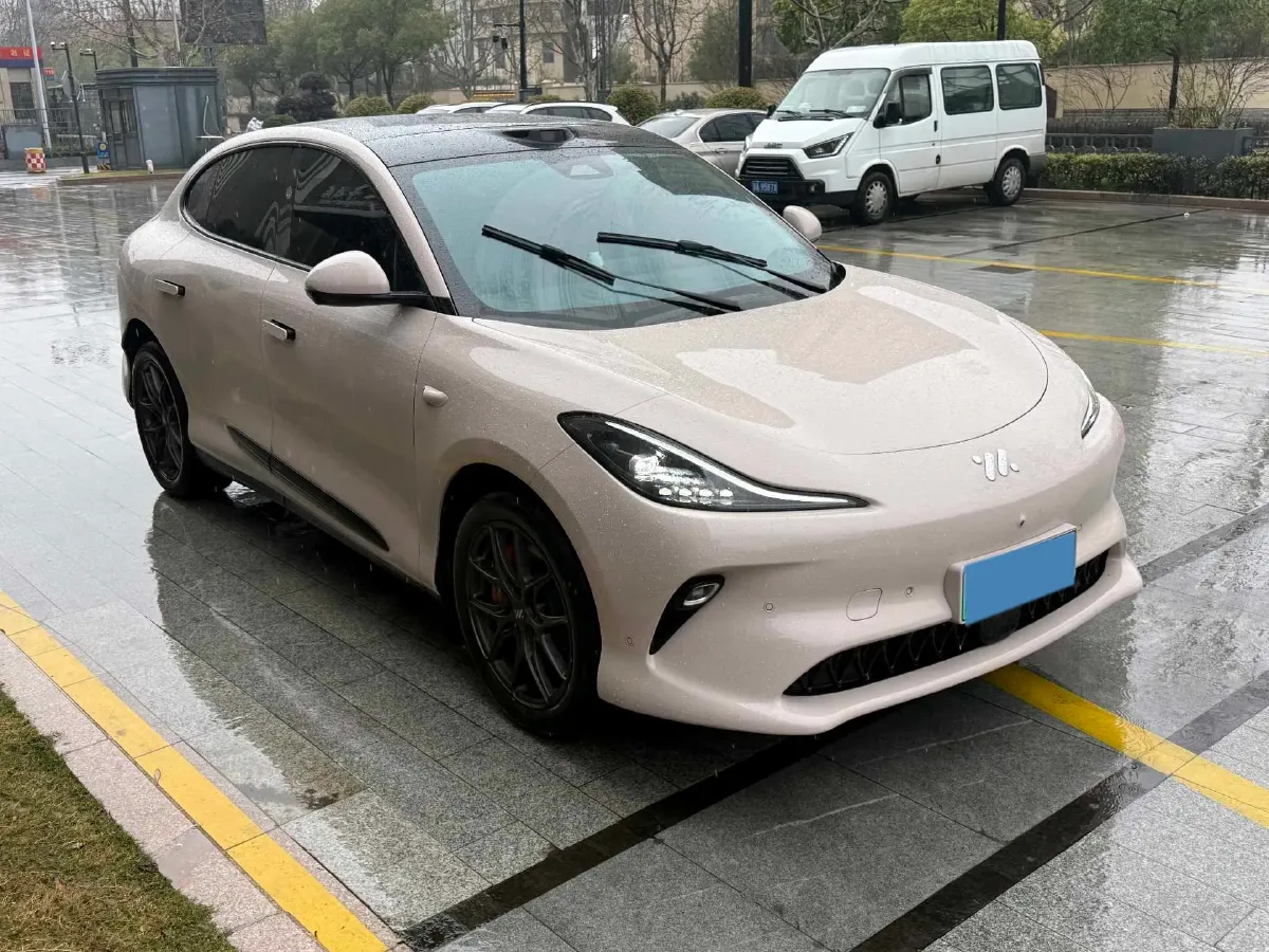 2025 IM LS6 BEV 75KWH,autocango,china used car exporter,china ev exporter,chinese used car exporter,chinese used ev exporter