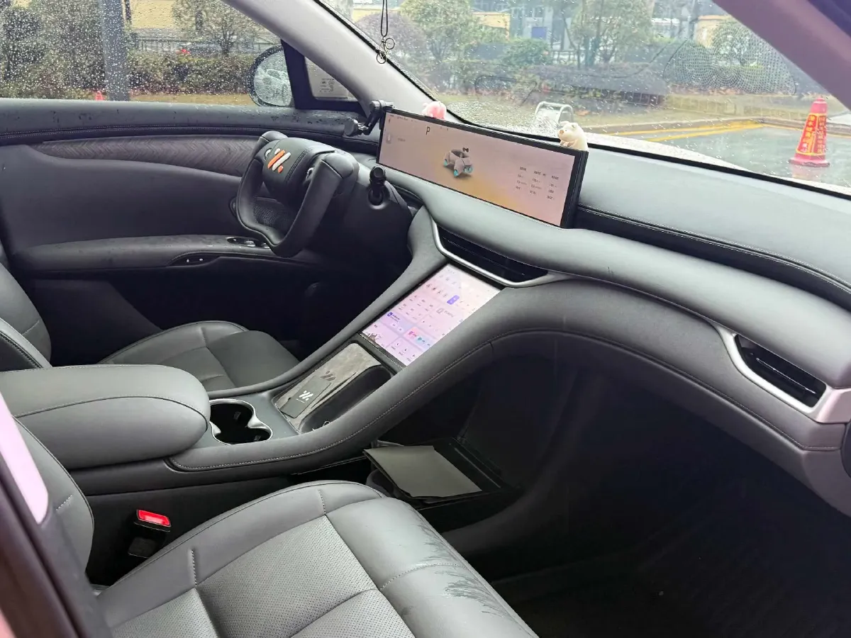 2025 IM LS6 BEV 75KWH,autocango,china used car exporter,china ev exporter,chinese used car exporter,chinese used ev exporter