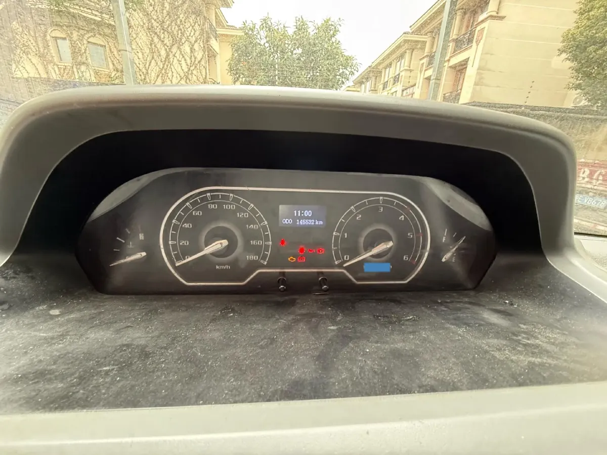 2019 MAXUS XinTu V80 2.0T 139HP L4 6MT,autocango,china used car exporter,china ev exporter,chinese used car exporter,chinese used ev exporter