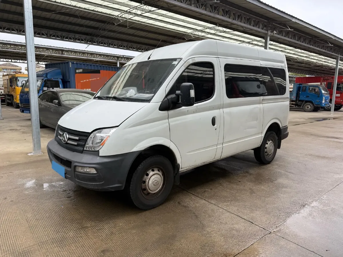 2019 MAXUS XinTu V80 2.0T 139HP L4 6MT,autocango,china used car exporter,china ev exporter,chinese used car exporter,chinese used ev exporter