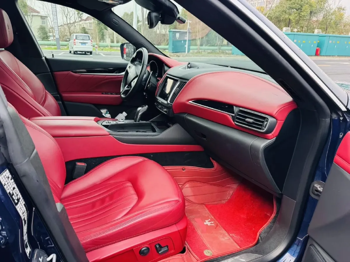 2019 Maserati Levante 3.0T 350HP V6 8AT,autocango,china used car exporter,china ev exporter,chinese used car exporter,chinese used ev exporter