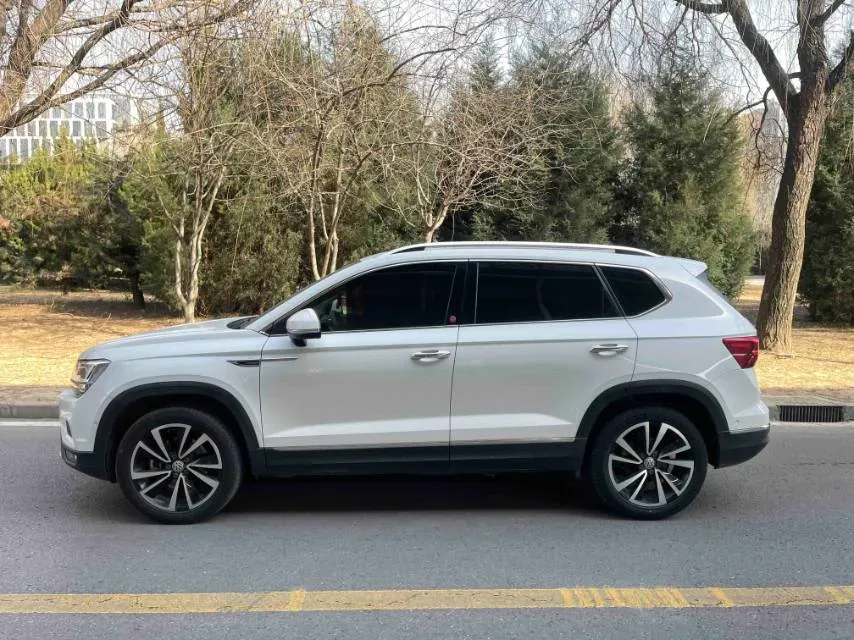 2020 Volkswagen Tharu 2.0T 186HP L4 7DCT,autocango,china used car exporter,china ev exporter,chinese used car exporter,chinese used ev exporter