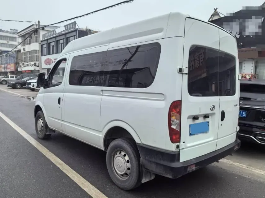 2020 MAXUS XinTu V80 2.5T 136HP L4 6MT,autocango,china used car exporter,china ev exporter,chinese used car exporter,chinese used ev exporter