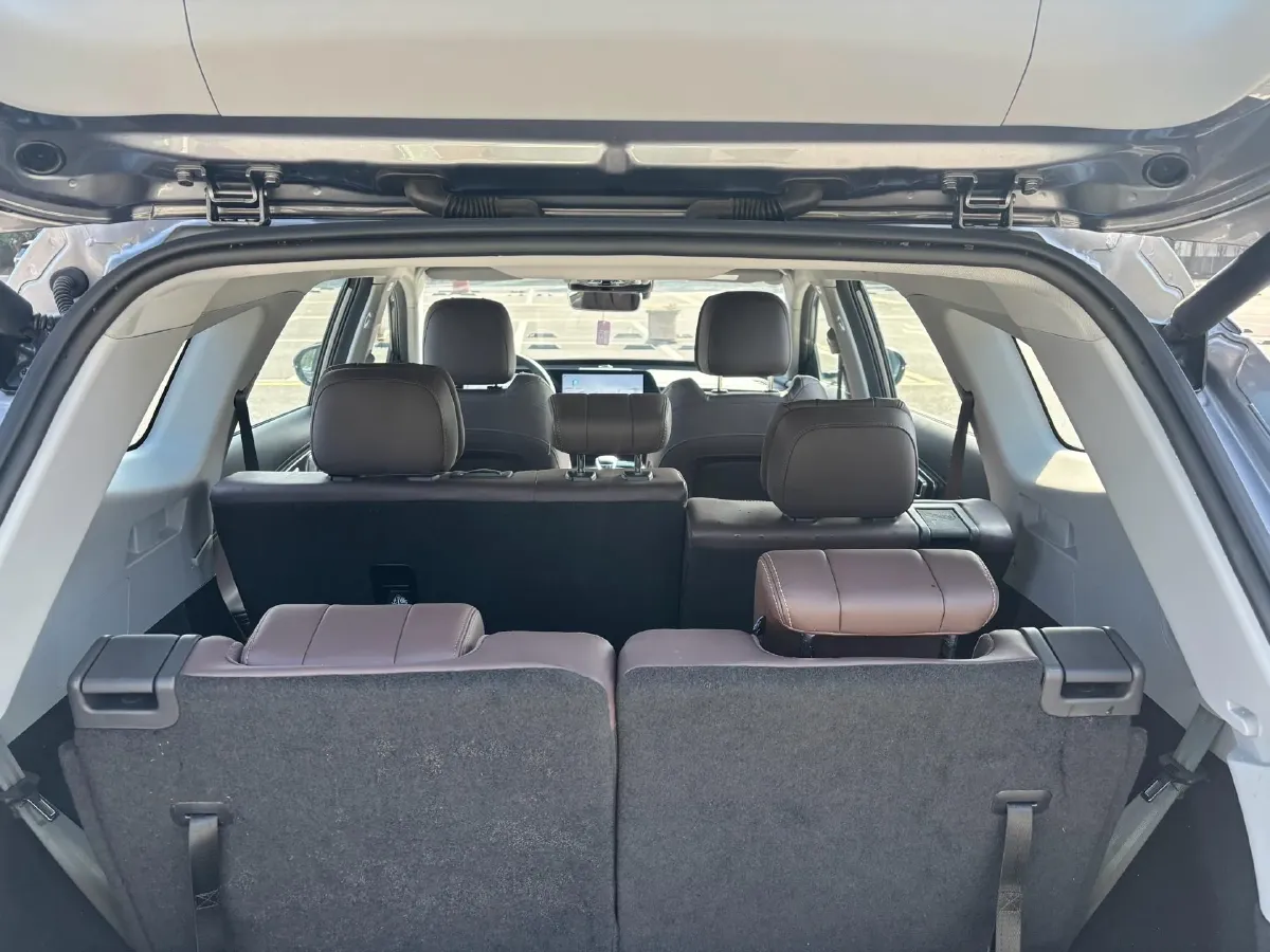 2024 Chery Tiggo 8 PRO 1.6T 197HP L4 7DCT,autocango,china used car exporter,china ev exporter,chinese used car exporter,chinese used ev exporter