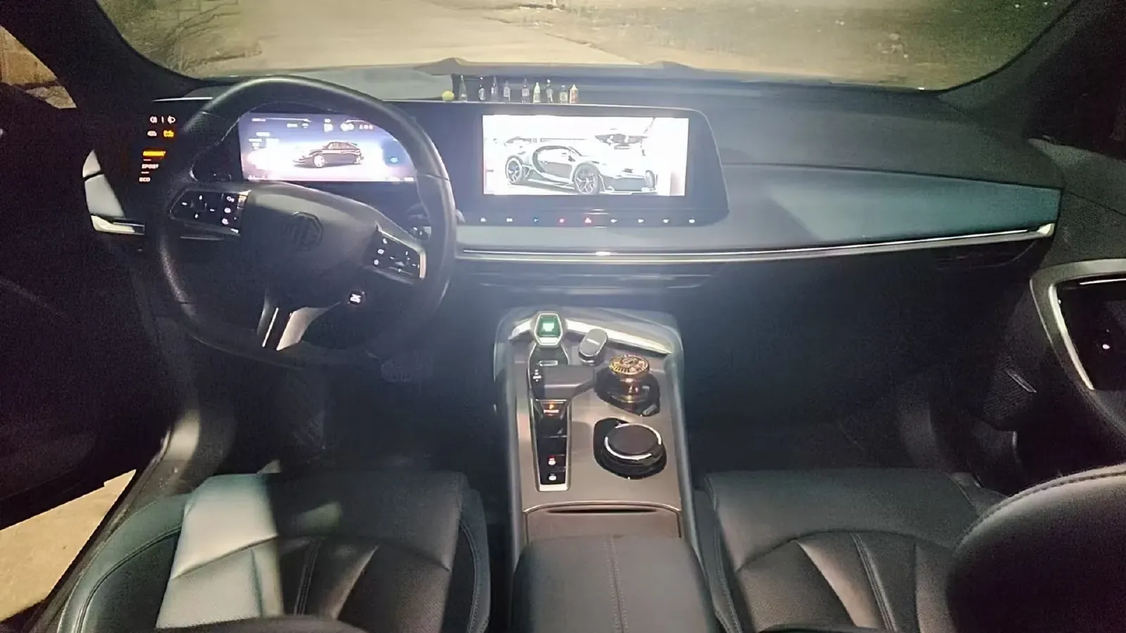 2025 MG 7 2.0T 261HP L4 9AT,autocango,china used car exporter,china ev exporter,chinese used car exporter,chinese used ev exporter