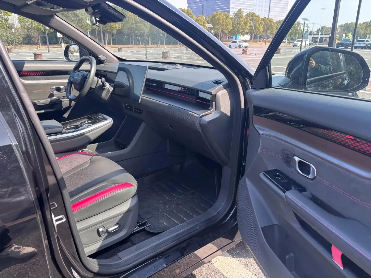 2022 Jetour DASHING 1.6T 197HP L4 7DCT,autocango,china used car exporter,china ev exporter,chinese used car exporter,chinese used ev exporter