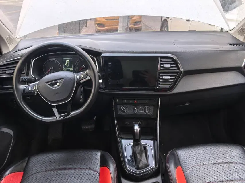 2022 Jetta VS7 1.4T 150HP L4 6AT,autocango,china used car exporter,china ev exporter,chinese used car exporter,chinese used ev exporter