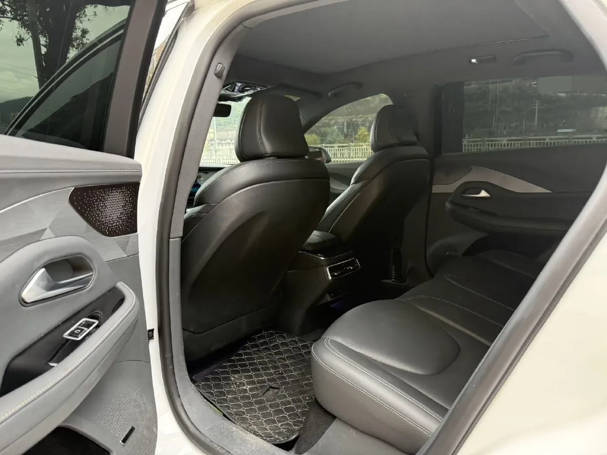 2022 ARCFOX αS BEV 65.6KWH,autocango,china used car exporter,china ev exporter,chinese used car exporter,chinese used ev exporter