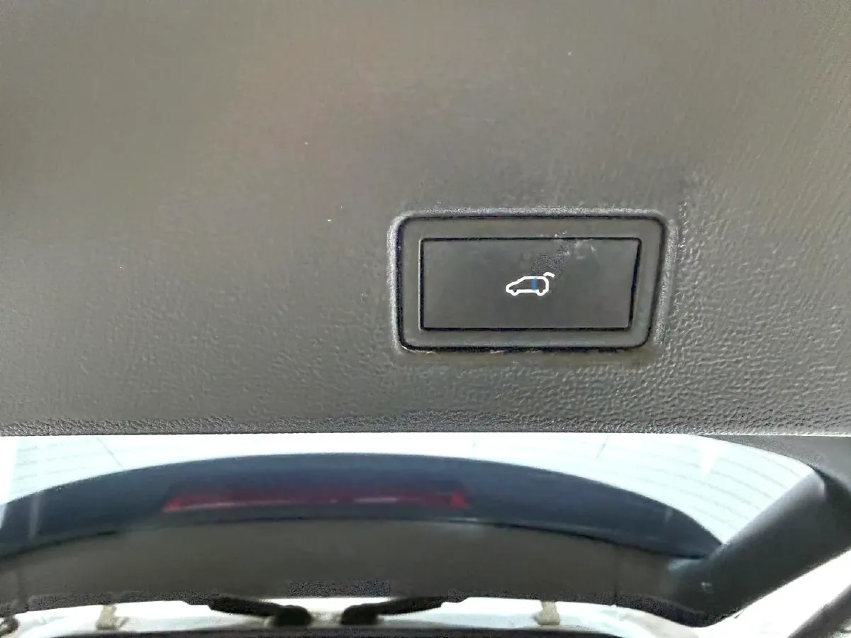 2021 Volkswagen T-Roc 1.4T 150HP L4 7DCT,autocango,china used car exporter,china ev exporter,chinese used car exporter,chinese used ev exporter