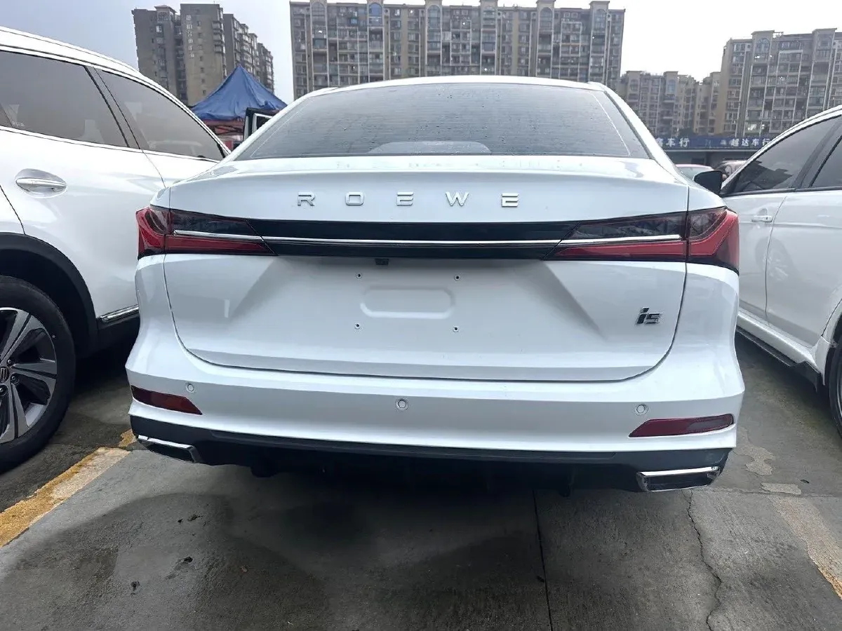 2024 Roewe i5 1.5L 129HP L4 CVT,autocango,china used car exporter,china ev exporter,chinese used car exporter,chinese used ev exporter