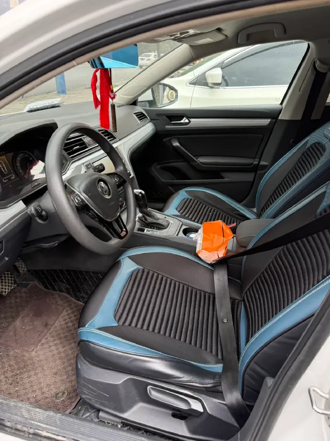 2019 Volkswagen T-Cross 1.4T 150HP L4 7DCT,autocango,china used car exporter,china ev exporter,chinese used car exporter,chinese used ev exporter