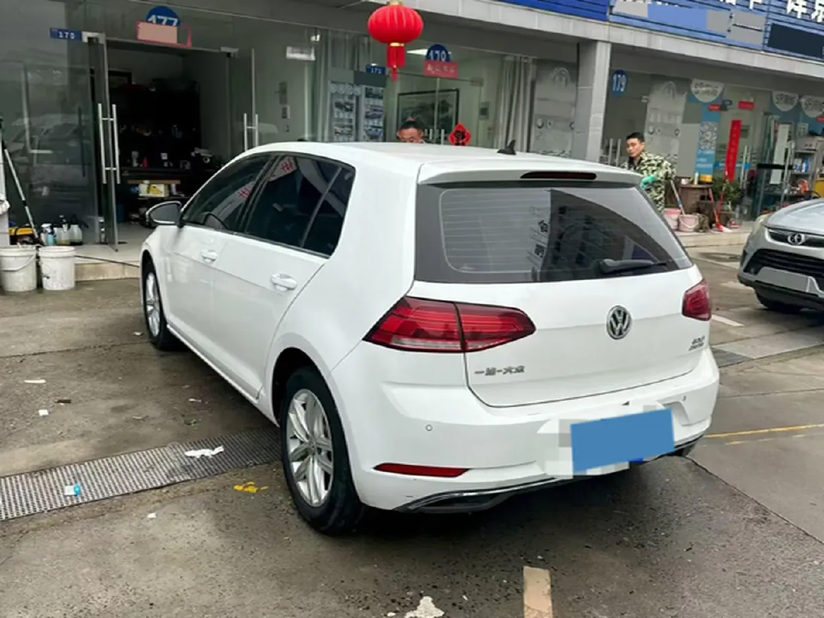 2019 Brilliance Auto V7 1.8T 231HP L4 7DCT,autocango,china used car exporter,china ev exporter,chinese used car exporter,chinese used ev exporter