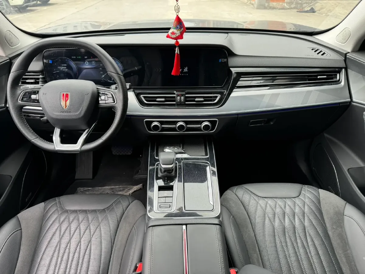 2023 HongQi HS5 2.0T 252HP L4 8AT,autocango,china used car exporter,china ev exporter,chinese used car exporter,chinese used ev exporter