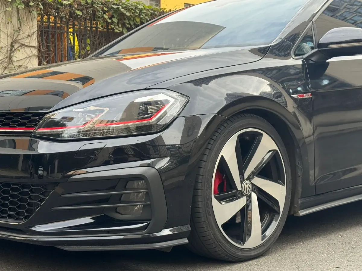 2019 Buick EnvisionPlus 2.0T 260HP L4 9AT,autocango,china used car exporter,china ev exporter,chinese used car exporter,chinese used ev exporter