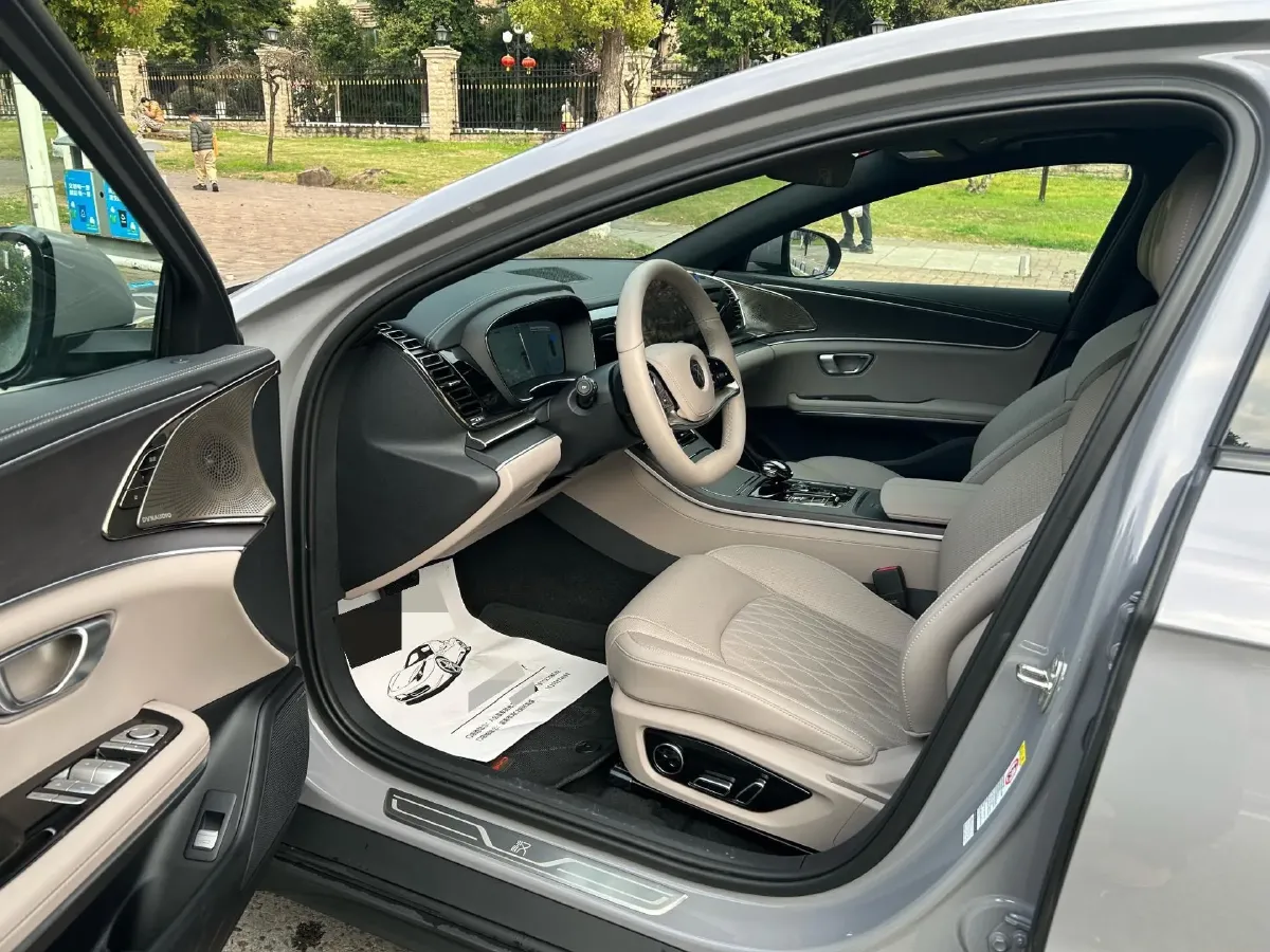 2025 BYD Han 1.5T 156HP L4 E-CVT PHEV,autocango,china used car exporter,china ev exporter,chinese used car exporter,chinese used ev exporter