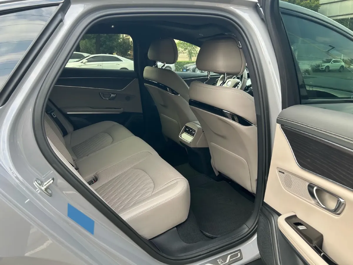 2025 BYD Han 1.5T 156HP L4 E-CVT PHEV,autocango,china used car exporter,china ev exporter,chinese used car exporter,chinese used ev exporter