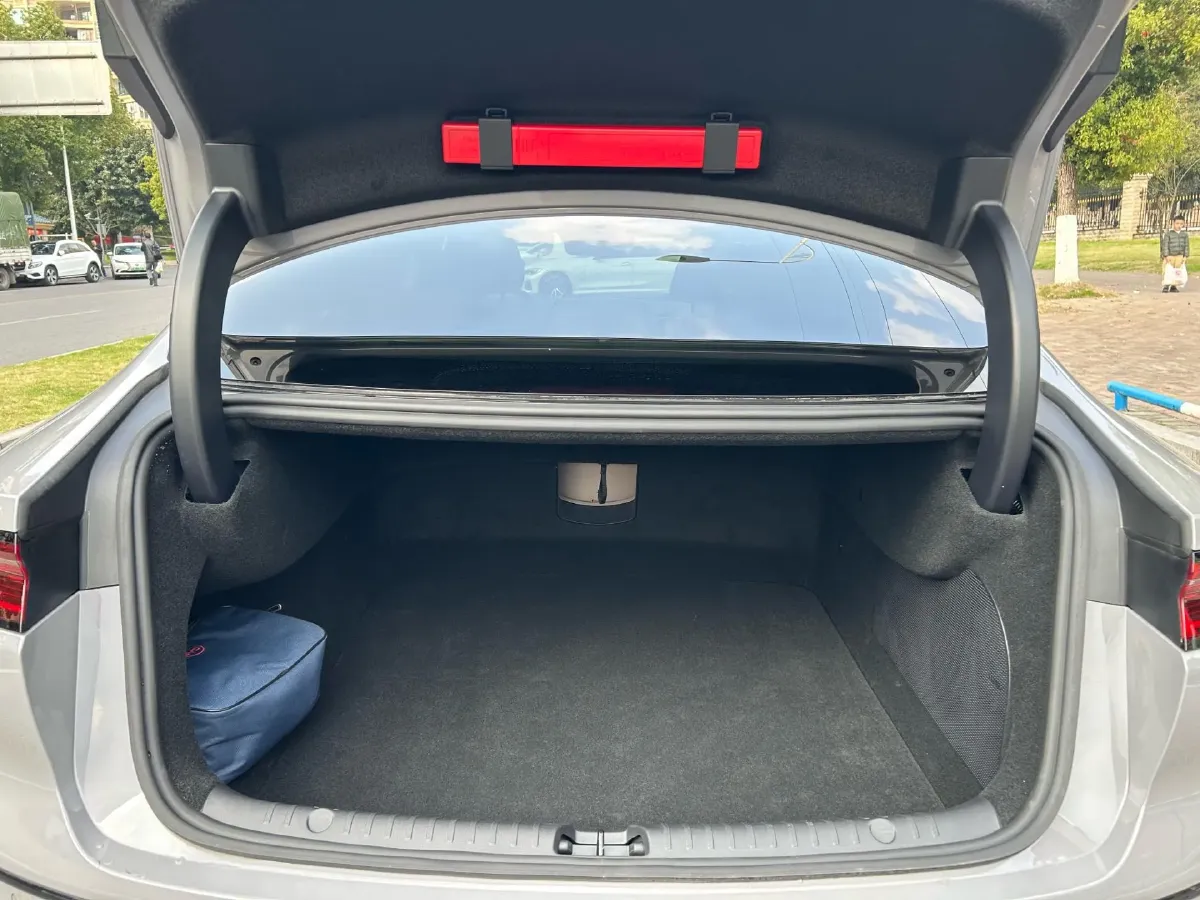 2025 BYD Han 1.5T 156HP L4 E-CVT PHEV,autocango,china used car exporter,china ev exporter,chinese used car exporter,chinese used ev exporter