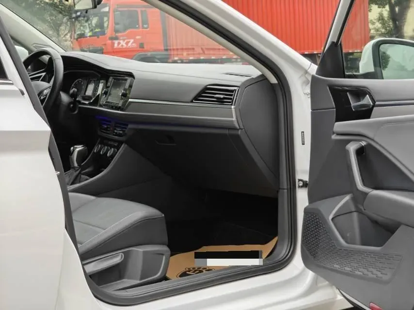 2019 Jeep Renegade 1.3T 173HP L4 7DCT,autocango,china used car exporter,china ev exporter,chinese used car exporter,chinese used ev exporter