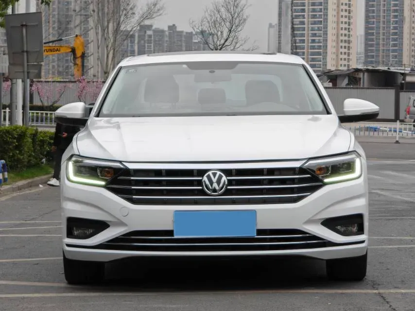 2019 Jeep Renegade 1.3T 173HP L4 7DCT,autocango,china used car exporter,china ev exporter,chinese used car exporter,chinese used ev exporter