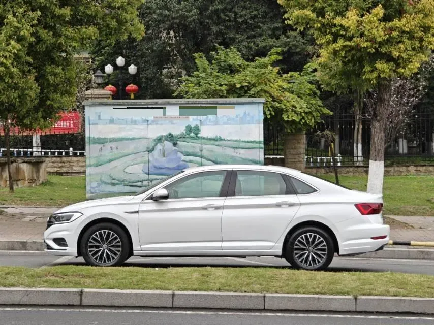 2019 Jeep Renegade 1.3T 173HP L4 7DCT,autocango,china used car exporter,china ev exporter,chinese used car exporter,chinese used ev exporter