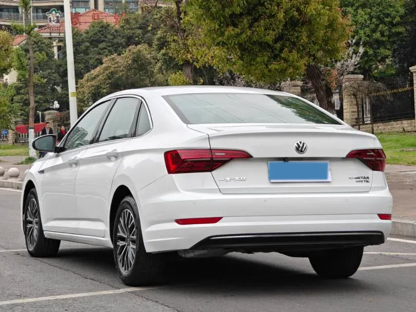 2019 Jeep Renegade 1.3T 173HP L4 7DCT,autocango,china used car exporter,china ev exporter,chinese used car exporter,chinese used ev exporter