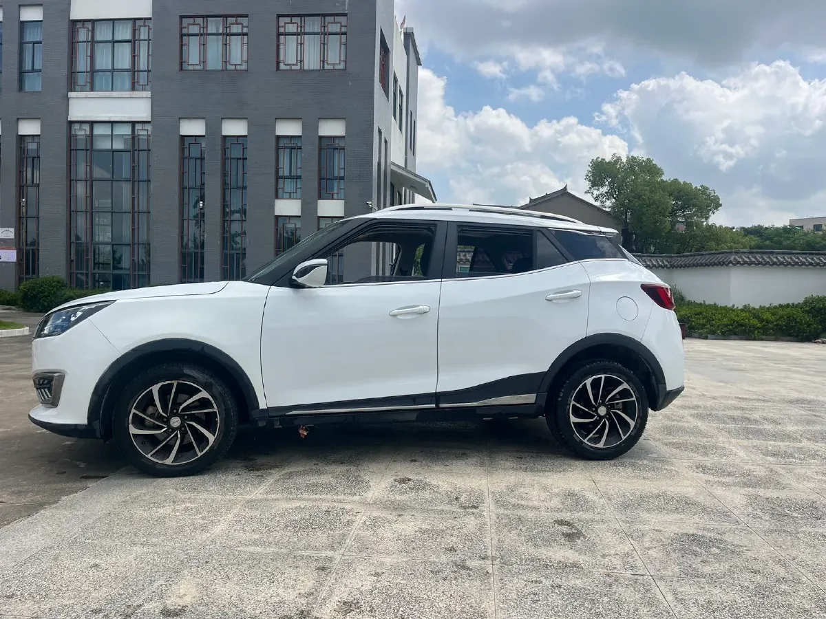 2017 Zotye T300 1.5T 144HP L4 CVT,autocango,china used car exporter,china ev exporter,chinese used car exporter,chinese used ev exporter