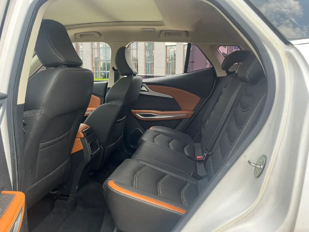 2017 Zotye T300 1.5T 144HP L4 CVT,autocango,china used car exporter,china ev exporter,chinese used car exporter,chinese used ev exporter