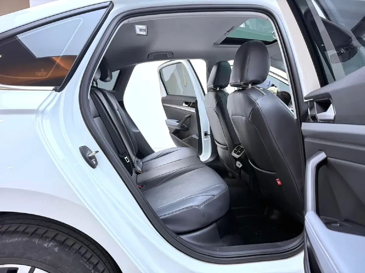 2023 Volkswagen Lavida 1.4T 150HP L4 7DCT,autocango,china used car exporter,china ev exporter,chinese used car exporter,chinese used ev exporter