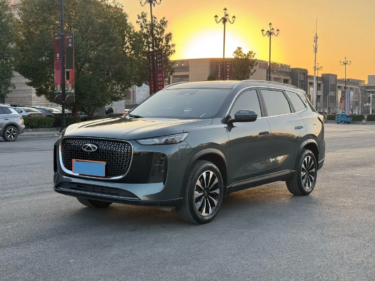 2025 Chery Tiggo 8 Plus 1.6T 197HP L4 7DCT,autocango,china used car exporter,china ev exporter,chinese used car exporter,chinese used ev exporter
