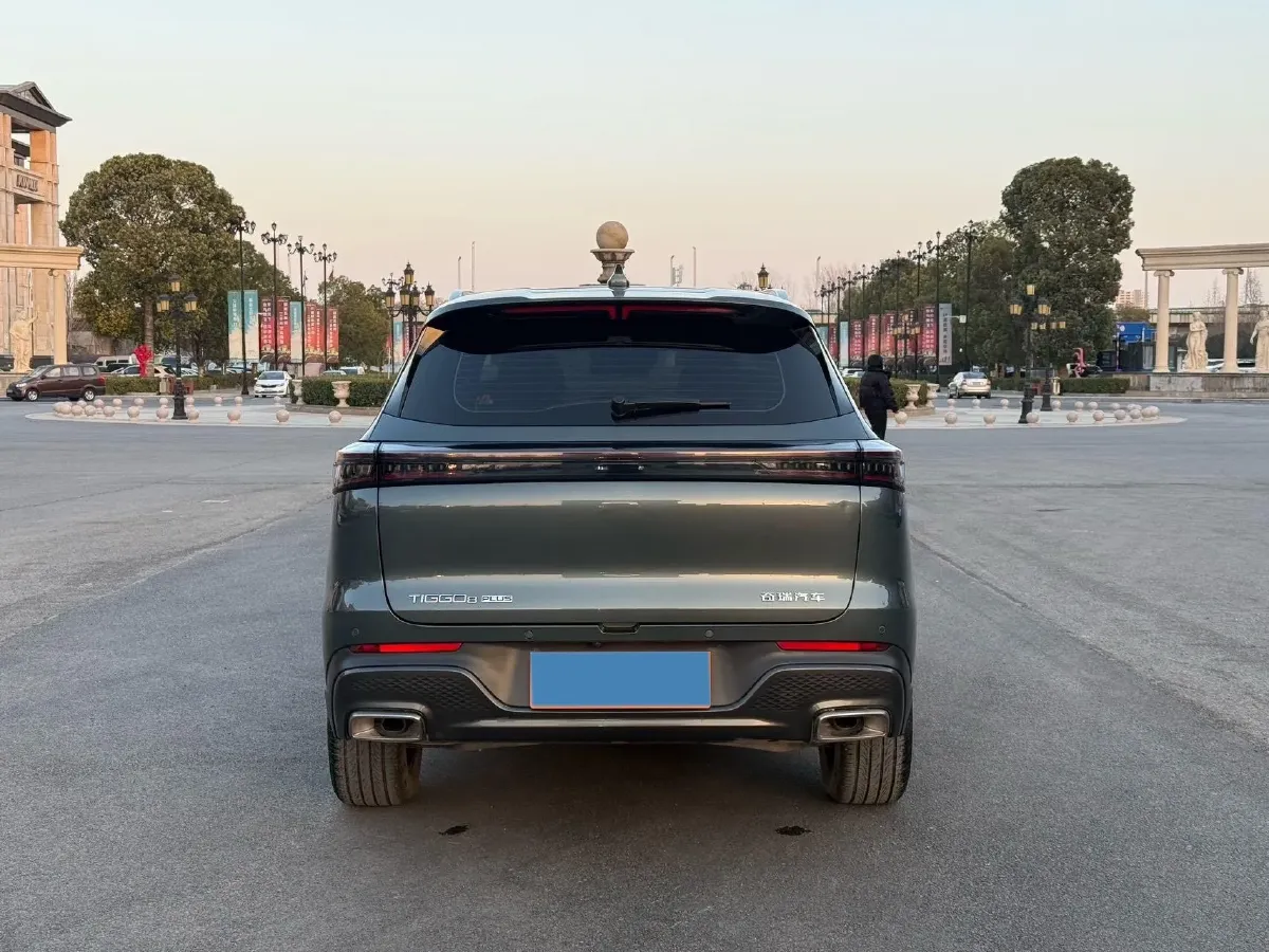 2025 Chery Tiggo 8 Plus 1.6T 197HP L4 7DCT,autocango,china used car exporter,china ev exporter,chinese used car exporter,chinese used ev exporter